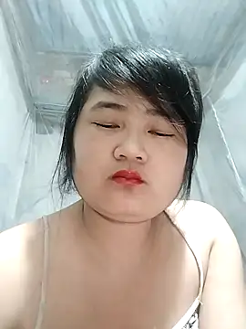 Snapshot of BigBoobs186 chatting on February 10, 2026, 2:27 pm BigBoobs186 online show from February 10, 2026, 2:27 pm