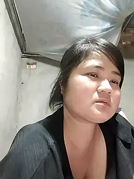 Snapshot of BigBoobs186 chatting on February 13, 2026, 10:37 am BigBoobs186 online show from February 13, 2026, 10:37 am