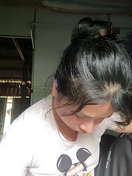 Linbi135 online show from April 17, 2026, 12:57 am