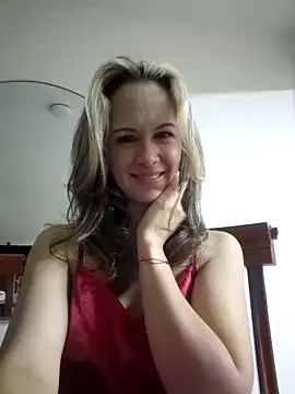 Snapshot of Miasiren chatting on October 15, 2025, 5:17 am Miasiren online show from October 15, 2025, 5:17 am