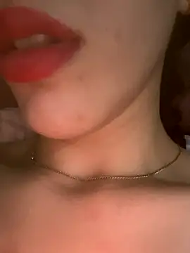 Mimisixo online show from September 17, 2025, 1:02 pm