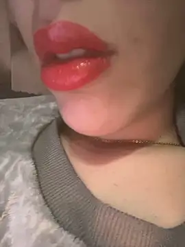 Mimisixo online show from March 31, 2026, 11:07 pm