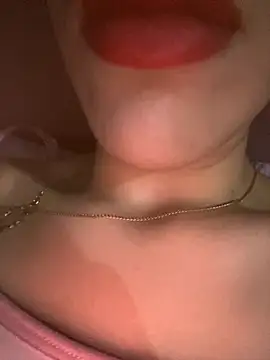 Mimisixo online show from October 6, 2025, 10:32 pm