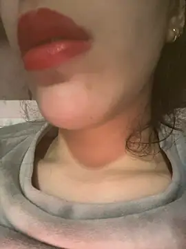 Snapshot of Mimisixo chatting on February 7, 2026, 11:35 pm Mimisixo online show from February 7, 2026, 11:35 pm