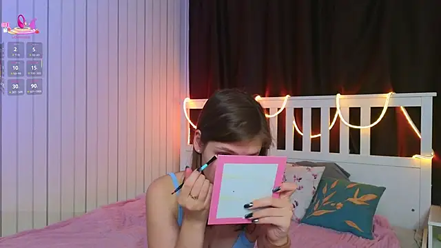 BeatrixCarIeton online show from November 30, 2025, 7:25 pm