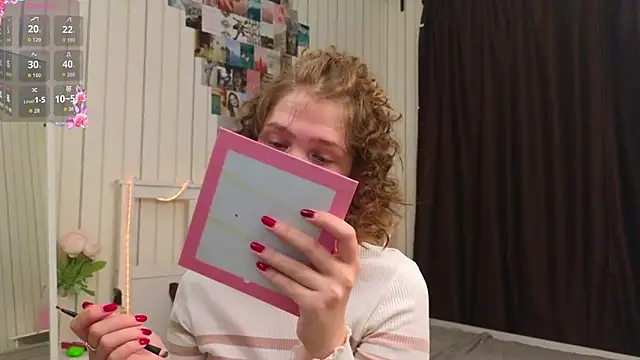 BeatrixCarIeton online show from November 11, 2025, 7:19 pm