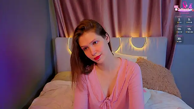 BeatrixCarIeton online show from September 30, 2025, 6:47 pm