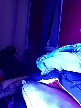 Cnutt310 online show from October 25, 2025, 8:57 am