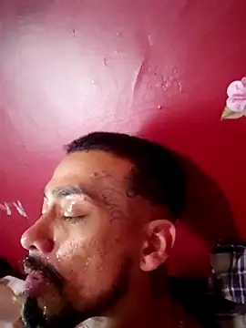 Cnutt310 online show from October 6, 2025, 10:54 pm