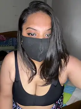 Momita-1 online show from October 28, 2025, 4:50 pm