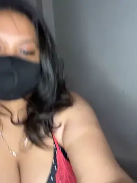 Momita-1 online show from October 31, 2025, 7:21 pm