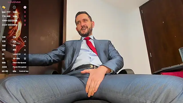 Snapshot of KarlBoss1 chatting on October 16, 2025, 7:00 pm KarlBoss1 online show from October 16, 2025, 7:00 pm
