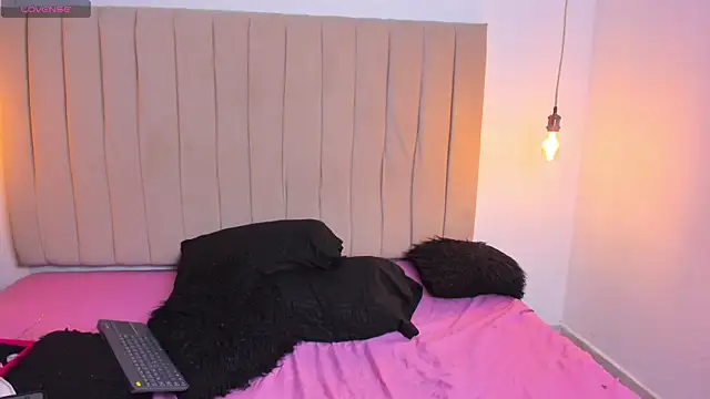 Snapshot of ana_foxi chatting on October 3, 2025, 4:58 am ana foxi online show from October 3, 2025, 4:58 am