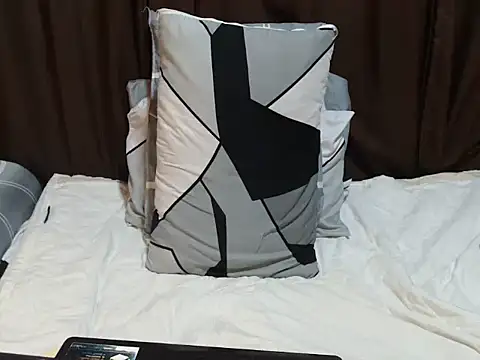 cumwhat me online show from June 1, 2026, 12:38 pm
