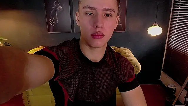 Snapshot of deivid_parker chatting on November 24, 2025, 1:33 pm deivid parker online show from November 24, 2025, 1:33 pm