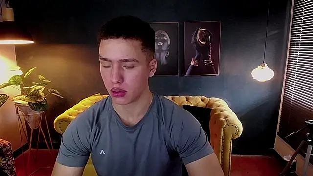 Snapshot of deivid_parker chatting on November 28, 2025, 1:44 pm deivid parker online show from November 28, 2025, 1:44 pm