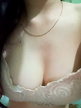 Mina-2468 online show from December 15, 2025, 3:40 pm