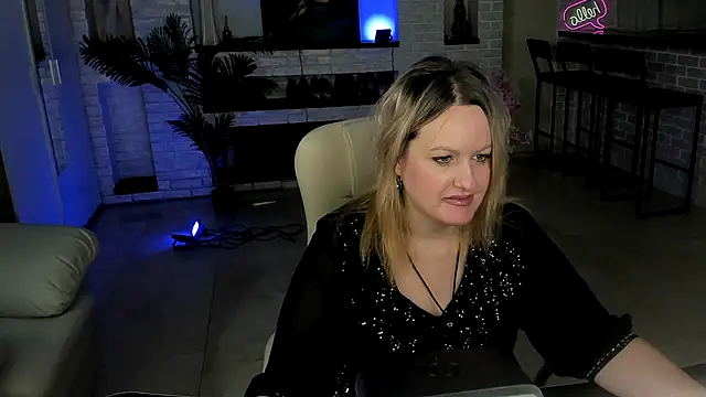 Snapshot of MariemLui chatting on October 20, 2025, 11:22 am MariemLui online show from October 20, 2025, 11:22 am