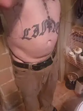 Snapshot of Twoslipperywhenwett chatting on February 23, 2026, 4:14 am Twoslipperywhenwett online show from February 23, 2026, 4:14 am