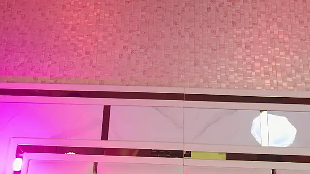 ambar rosse25 online show from November 16, 2025, 11:37 am