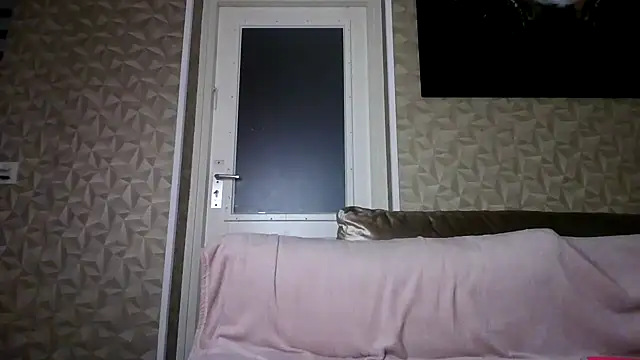 dutchbarbie online show from March 15, 2026, 7:21 pm