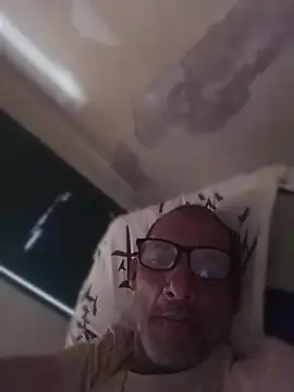 campari800 online show from May 15, 2026, 12:47 pm