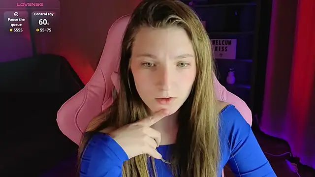 Mia Myles online show from November 30, 2025, 1:12 pm