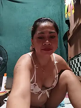 Snapshot of sexybitch_02 chatting on June 12, 2026, 6:49 pm sexybitch 02 online show from June 12, 2026, 6:49 pm