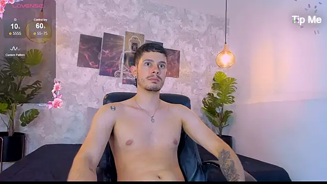 Snapshot of nils_saint chatting on November 19, 2025, 11:49 pm nils saint online show from November 19, 2025, 11:49 pm