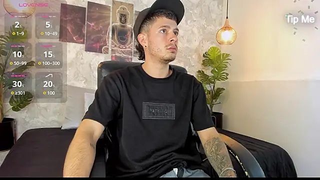 Snapshot of nils_saint chatting on November 14, 2025, 8:23 pm nils saint online show from November 14, 2025, 8:23 pm