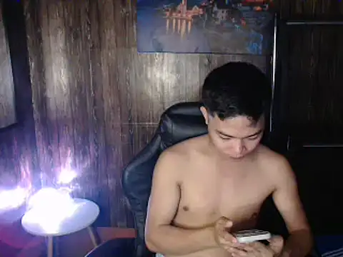 hotzachery online show from April 10, 2026, 5:14 am