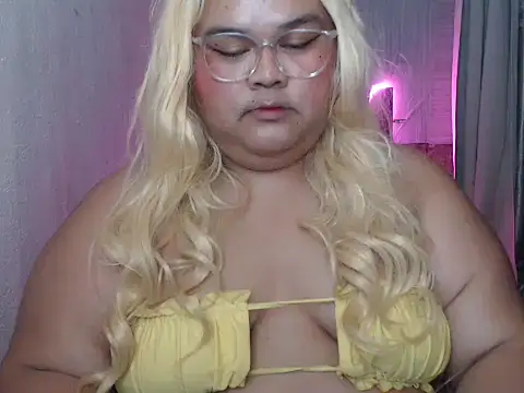 Snapshot of Naughty_alfrea chatting on April 28, 2026, 3:49 pm Naughty alfrea online show from April 28, 2026, 3:49 pm