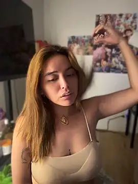 urasianlady online show from April 19, 2026, 6:10 pm