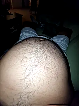 bellylova online show from April 17, 2026, 8:55 pm