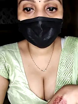 Snapshot of Horny_Shalu chatting on April 22, 2026, 5:53 pm Horny Shalu online show from April 22, 2026, 5:53 pm
