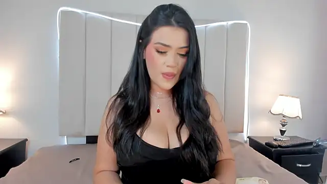 Snapshot of InnaVolkova chatting on May 27, 2026, 2:02 pm InnaVolkova online show from May 27, 2026, 2:02 pm