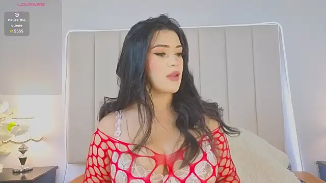 InnaVolkova online show from July 11, 2026, 1:22 pm