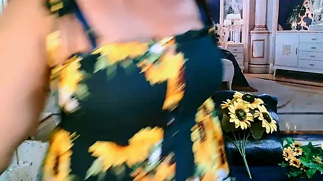 Snapshot of IndiaBlackPanther chatting on November 13, 2025, 5:28 pm IndiaBlackPanther online show from November 13, 2025, 5:28 pm