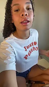 Snapshot of GoddessFreeIvy chatting on May 5, 2026, 2:20 pm GoddessFreeIvy online show from May 5, 2026, 2:20 pm
