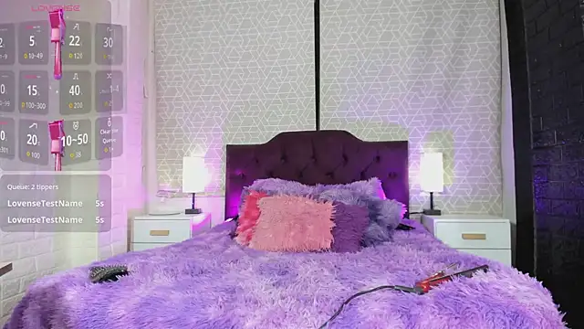 Snapshot of Zamara_Kleii chatting on December 15, 2025, 3:01 am Zamara Kleii online show from December 15, 2025, 3:01 am