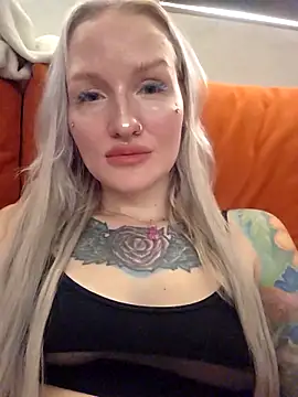 KateMonroe online show from April 3, 2026, 9:10 pm