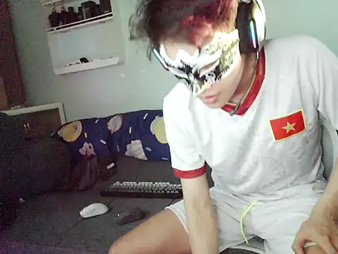 Snapshot of boyhigh1997 chatting on February 24, 2026, 8:15 am boyhigh1997 online show from February 24, 2026, 8:15 am