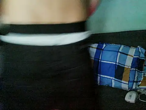 Snapshot of boyhigh1997 chatting on February 11, 2026, 6:35 am boyhigh1997 online show from February 11, 2026, 6:35 am