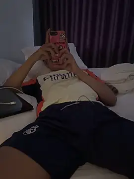 Snapshot of boyhigh1997 chatting on October 26, 2025, 2:56 am boyhigh1997 online show from October 26, 2025, 2:56 am