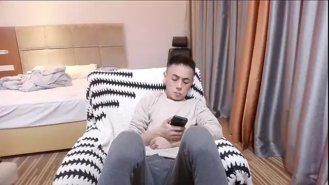 Tsia-Die online show from November 18, 2025, 8:34 pm