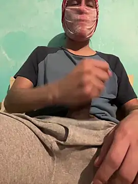 Skinny Longhair online show from April 23, 2026, 2:07 am