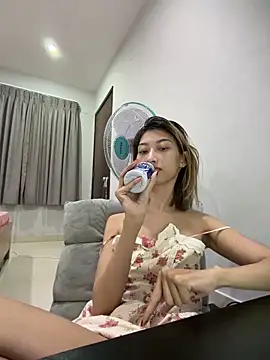 Snapshot of bimwet189 chatting on December 5, 2025, 4:16 pm bimwet189 online show from December 5, 2025, 4:16 pm