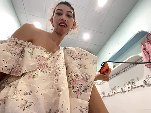 Snapshot of bimwet189 chatting on November 23, 2025, 2:10 am bimwet189 online show from November 23, 2025, 2:10 am