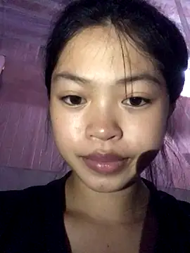 Snapshot of Thy00__ chatting on September 14, 2025, 8:48 am Thy00 online show from September 14, 2025, 8:48 am