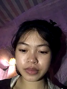 Snapshot of Thy00__ chatting on October 12, 2025, 2:07 pm Thy00 online show from October 12, 2025, 2:07 pm